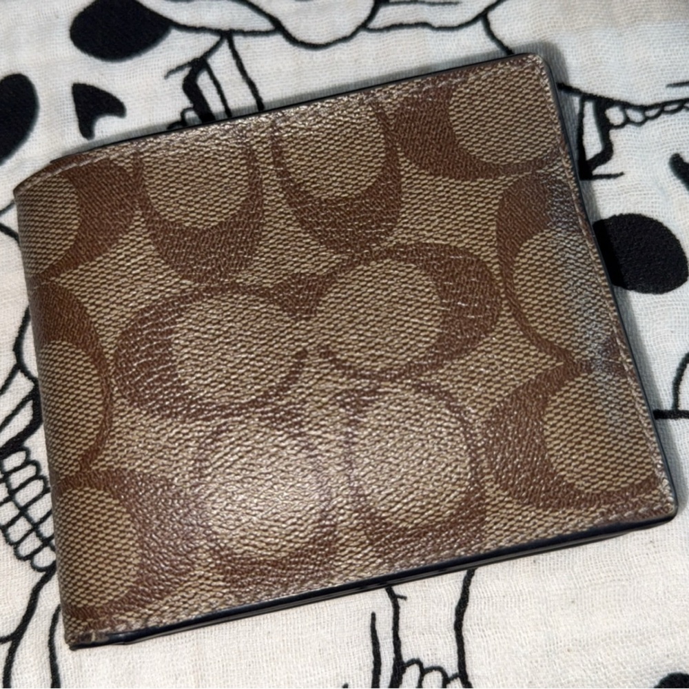 Coach Signature Brown Card Holder